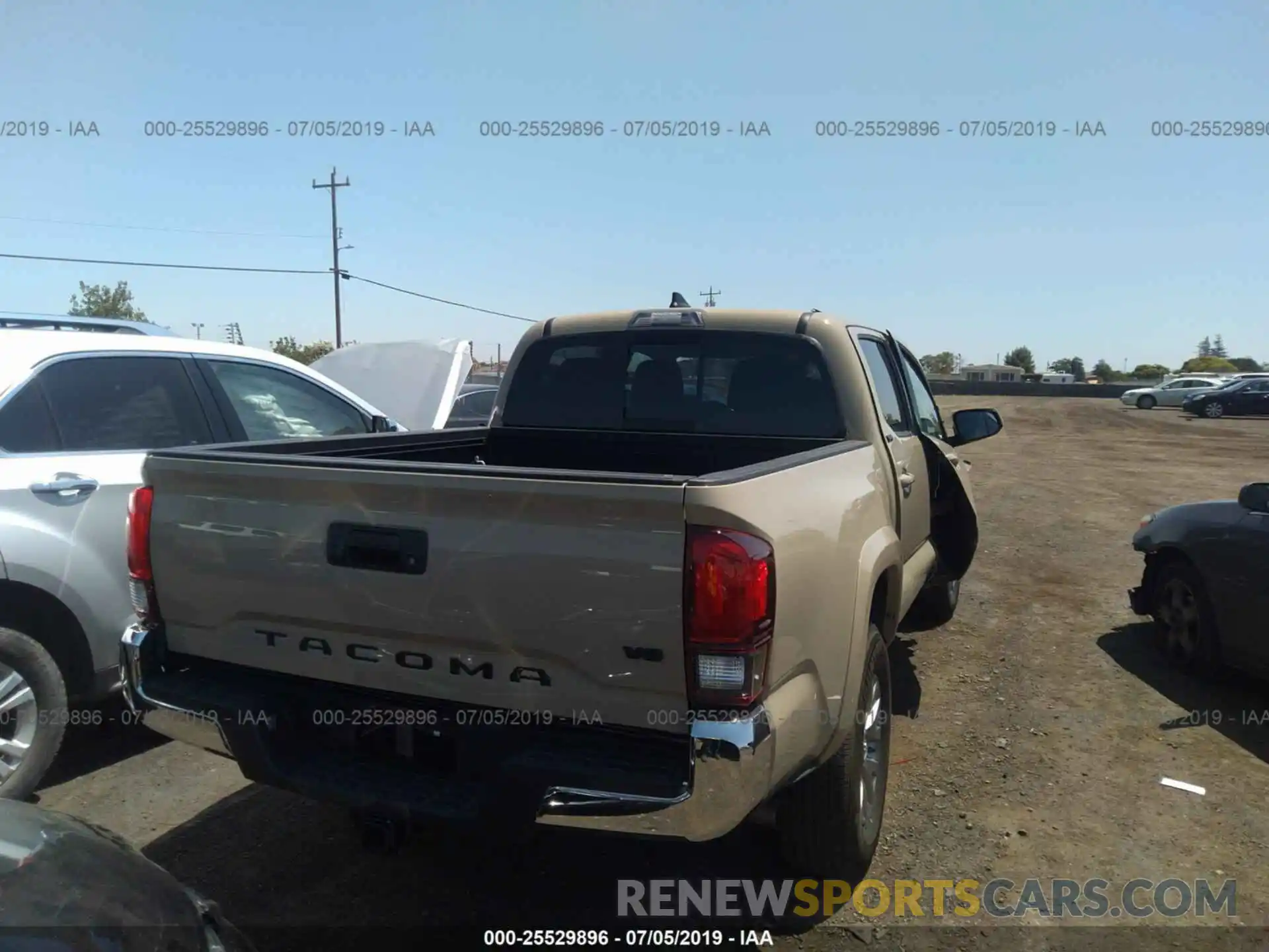 4 Фотография поврежденного автомобиля 3TMAZ5CN0KM090796 TOYOTA TACOMA 2019