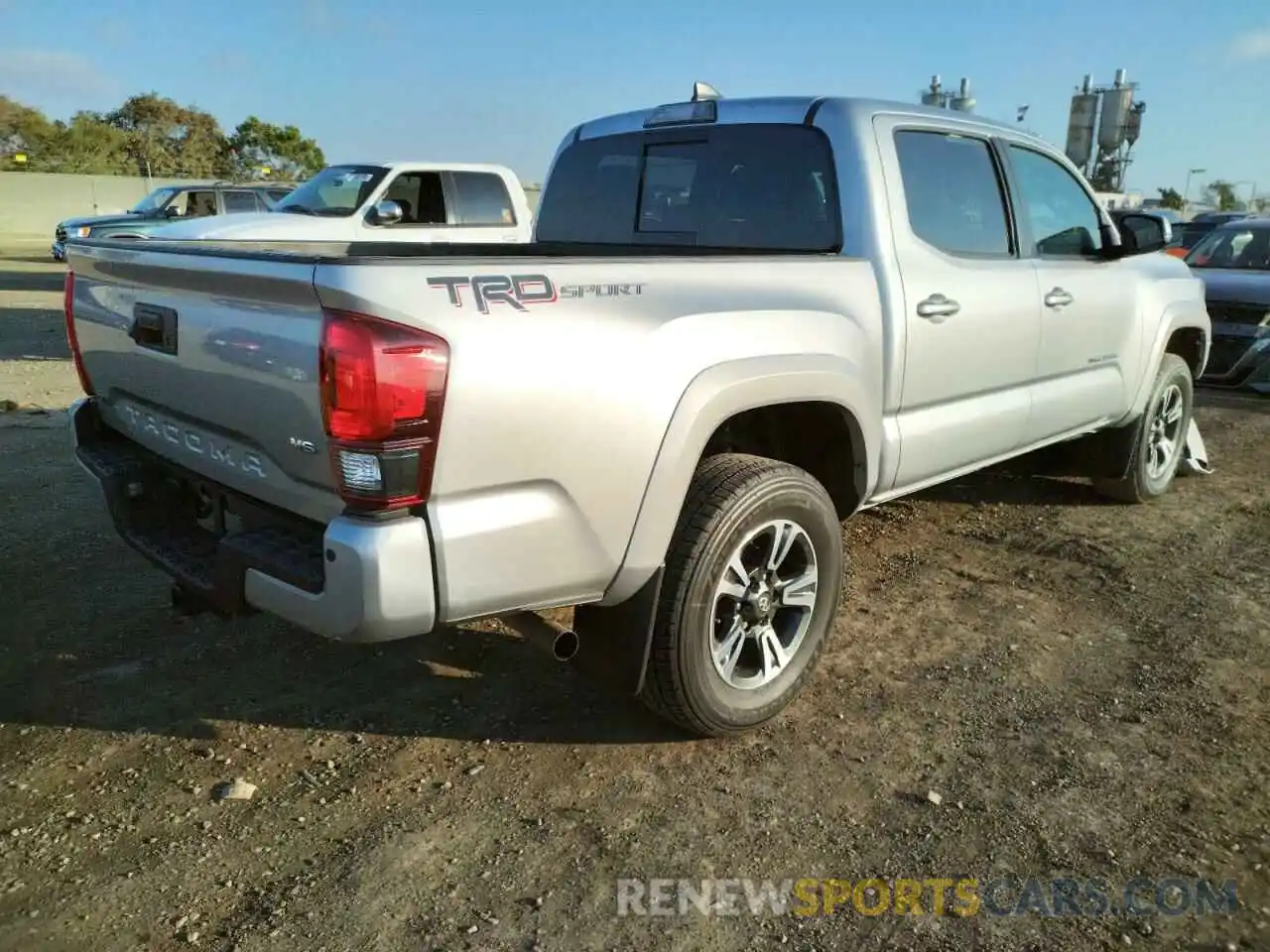 4 Photograph of a damaged car 3TMAZ5CN0KM092497 TOYOTA TACOMA 2019