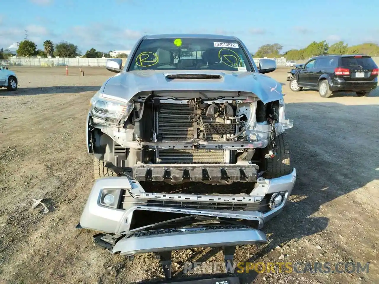 9 Photograph of a damaged car 3TMAZ5CN0KM092497 TOYOTA TACOMA 2019