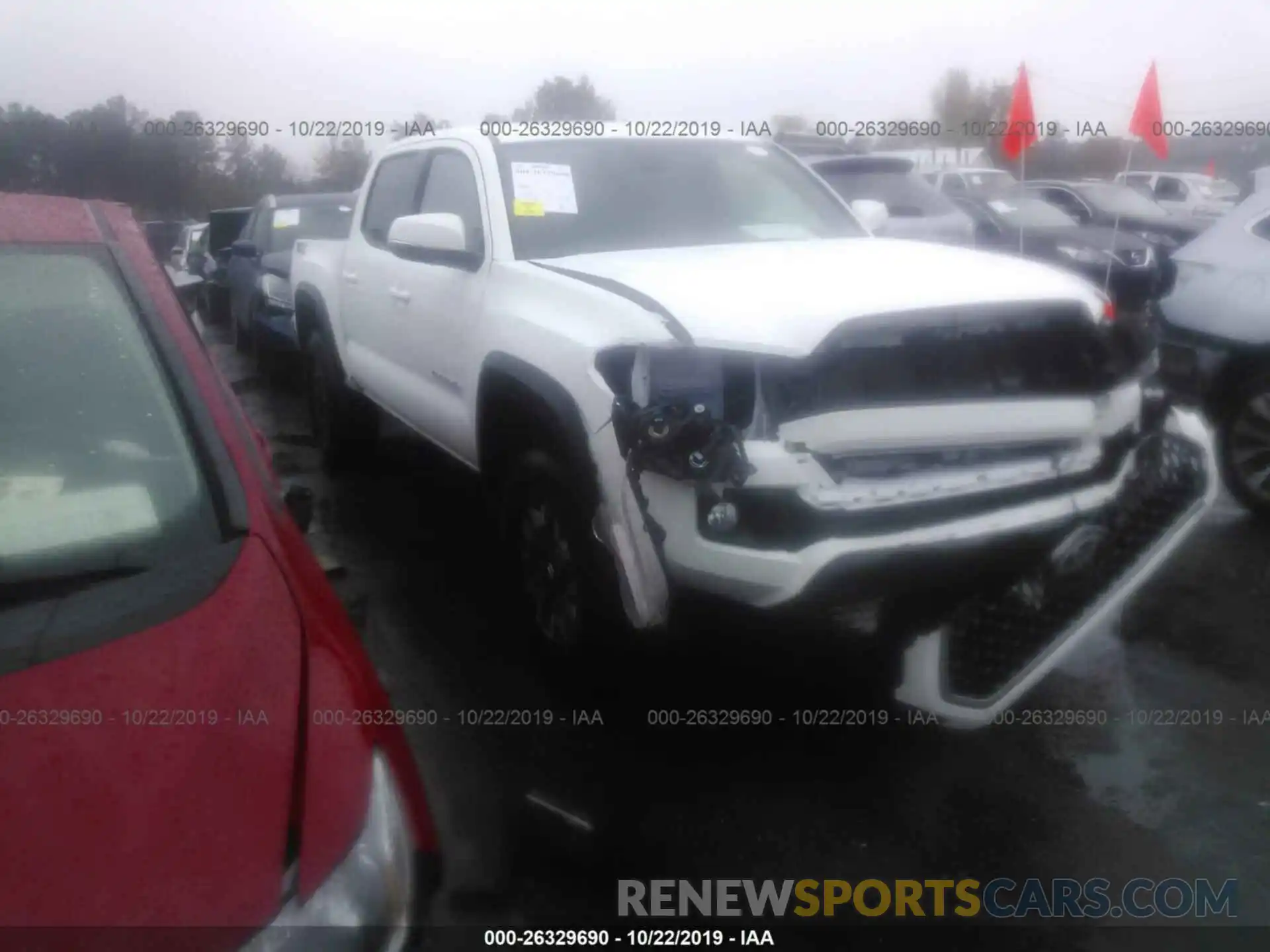 1 Фотография поврежденного автомобиля 3TMAZ5CN0KM093603 TOYOTA TACOMA 2019