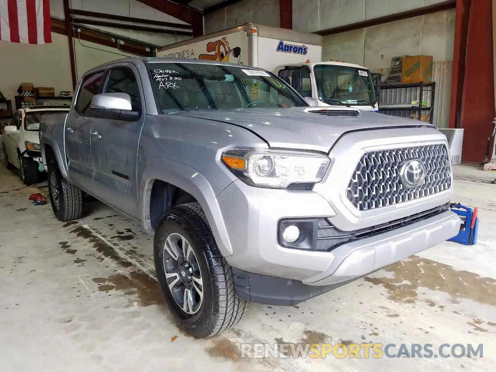 1 Photograph of a damaged car 3TMAZ5CN0KM097800 TOYOTA TACOMA 2019