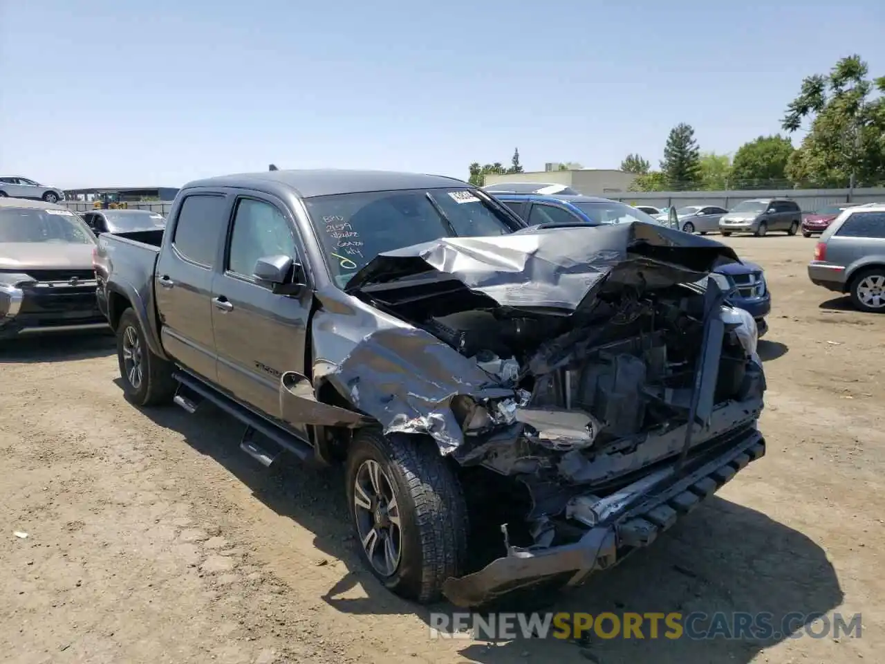 1 Photograph of a damaged car 3TMAZ5CN0KM101120 TOYOTA TACOMA 2019