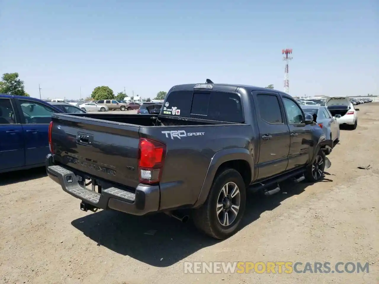 4 Photograph of a damaged car 3TMAZ5CN0KM101120 TOYOTA TACOMA 2019