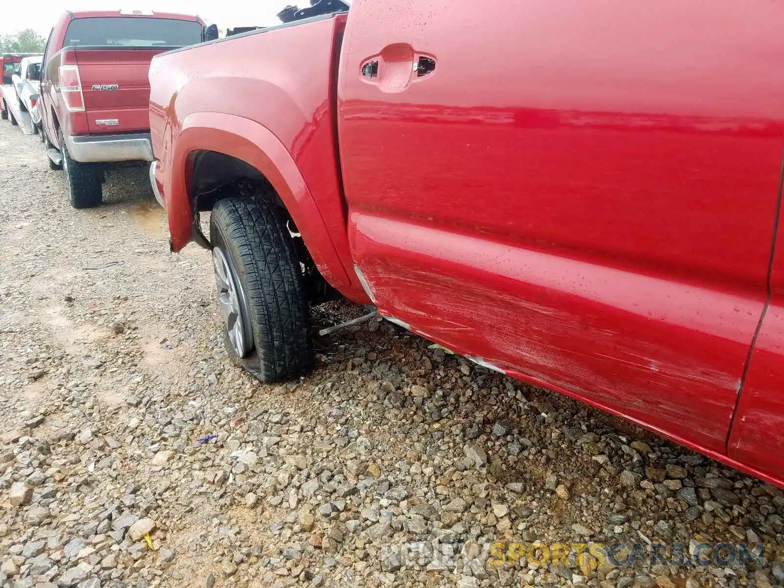 9 Photograph of a damaged car 3TMAZ5CN0KM107760 TOYOTA TACOMA 2019