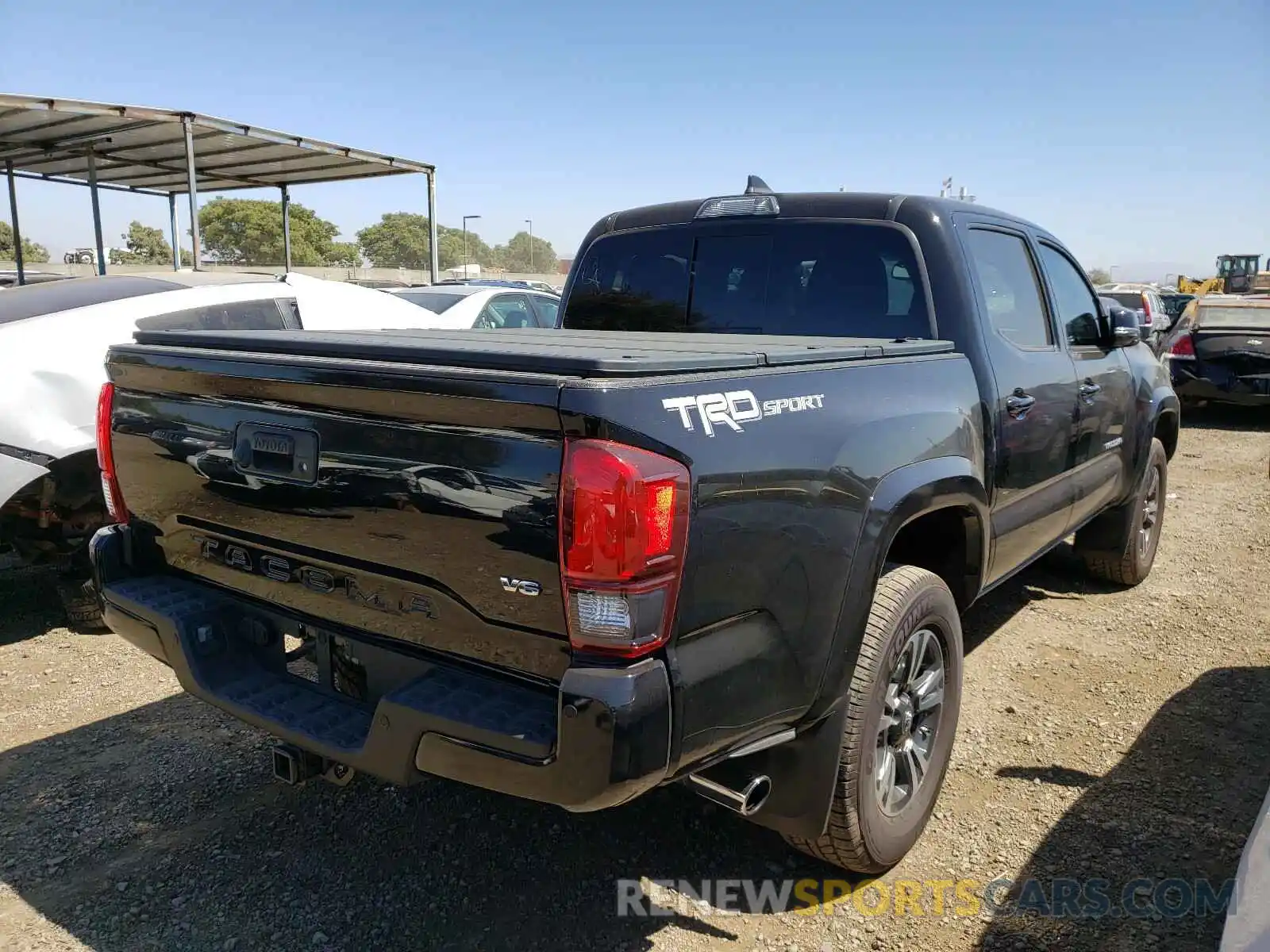 4 Photograph of a damaged car 3TMAZ5CN0KM108486 TOYOTA TACOMA 2019