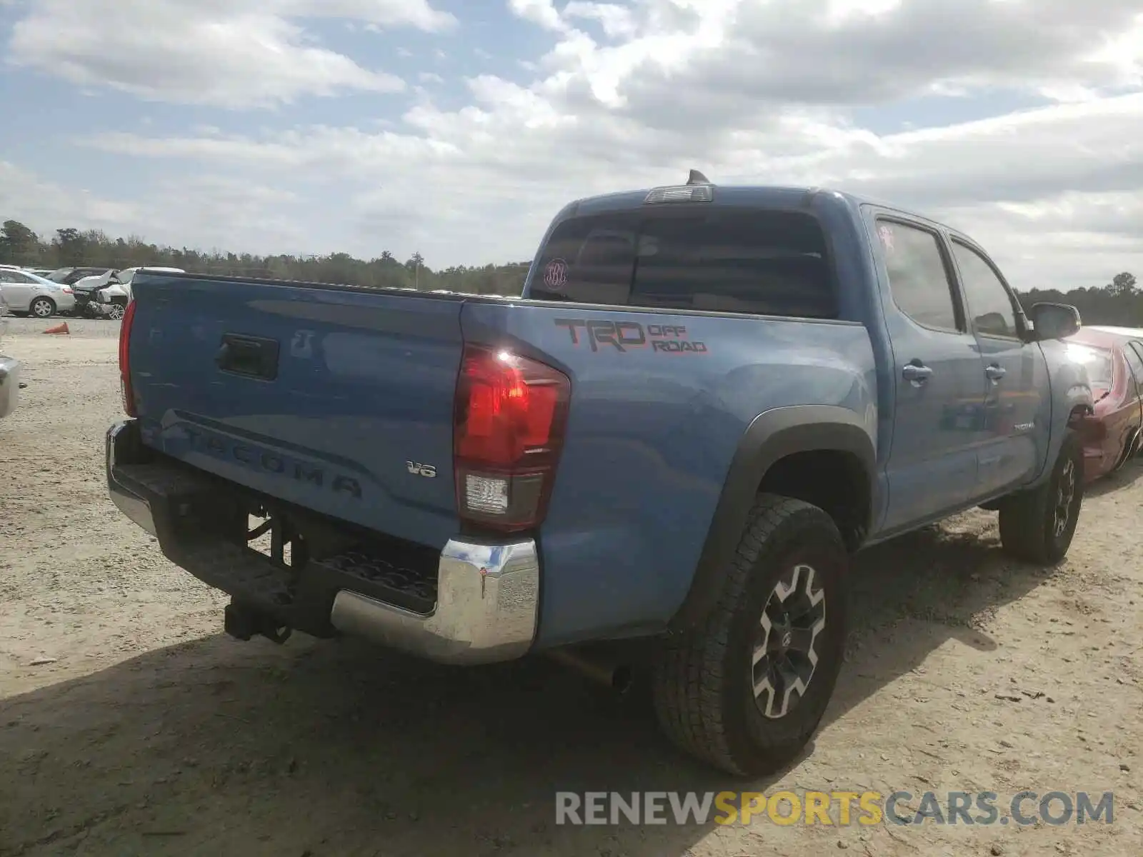 4 Photograph of a damaged car 3TMAZ5CN0KM110447 TOYOTA TACOMA 2019