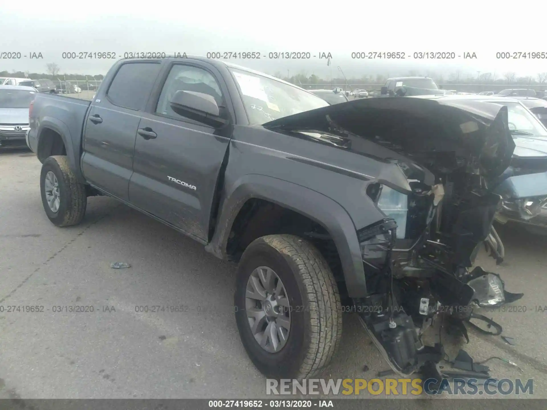 1 Photograph of a damaged car 3TMAZ5CN0KM113199 TOYOTA TACOMA 2019