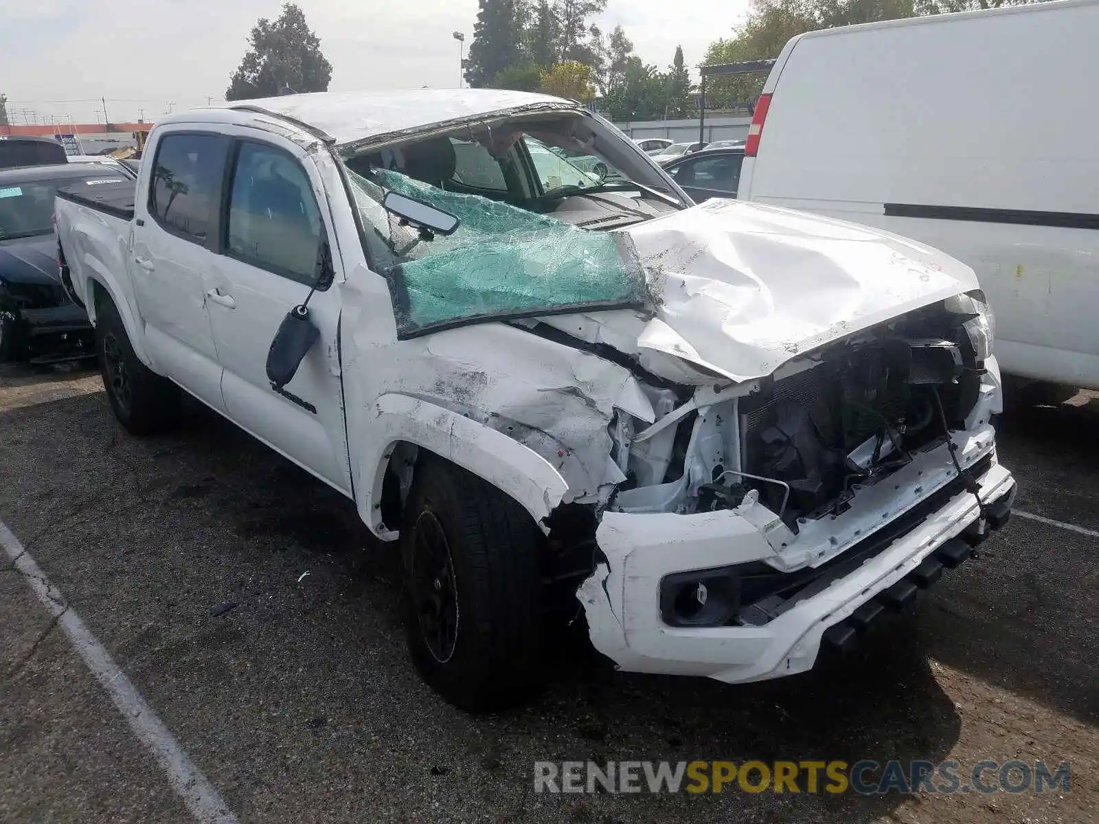 1 Photograph of a damaged car 3TMAZ5CN1KM079872 TOYOTA TACOMA 2019