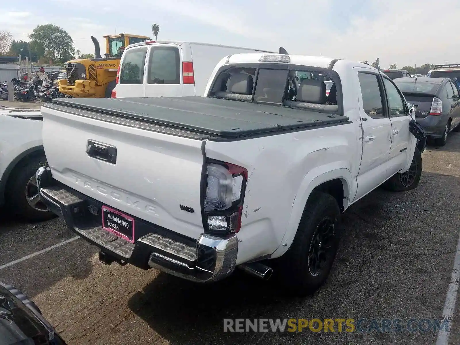 4 Photograph of a damaged car 3TMAZ5CN1KM079872 TOYOTA TACOMA 2019