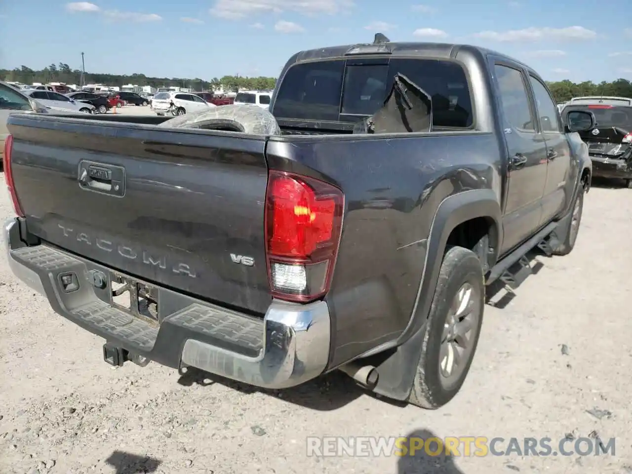 4 Photograph of a damaged car 3TMAZ5CN1KM080018 TOYOTA TACOMA 2019