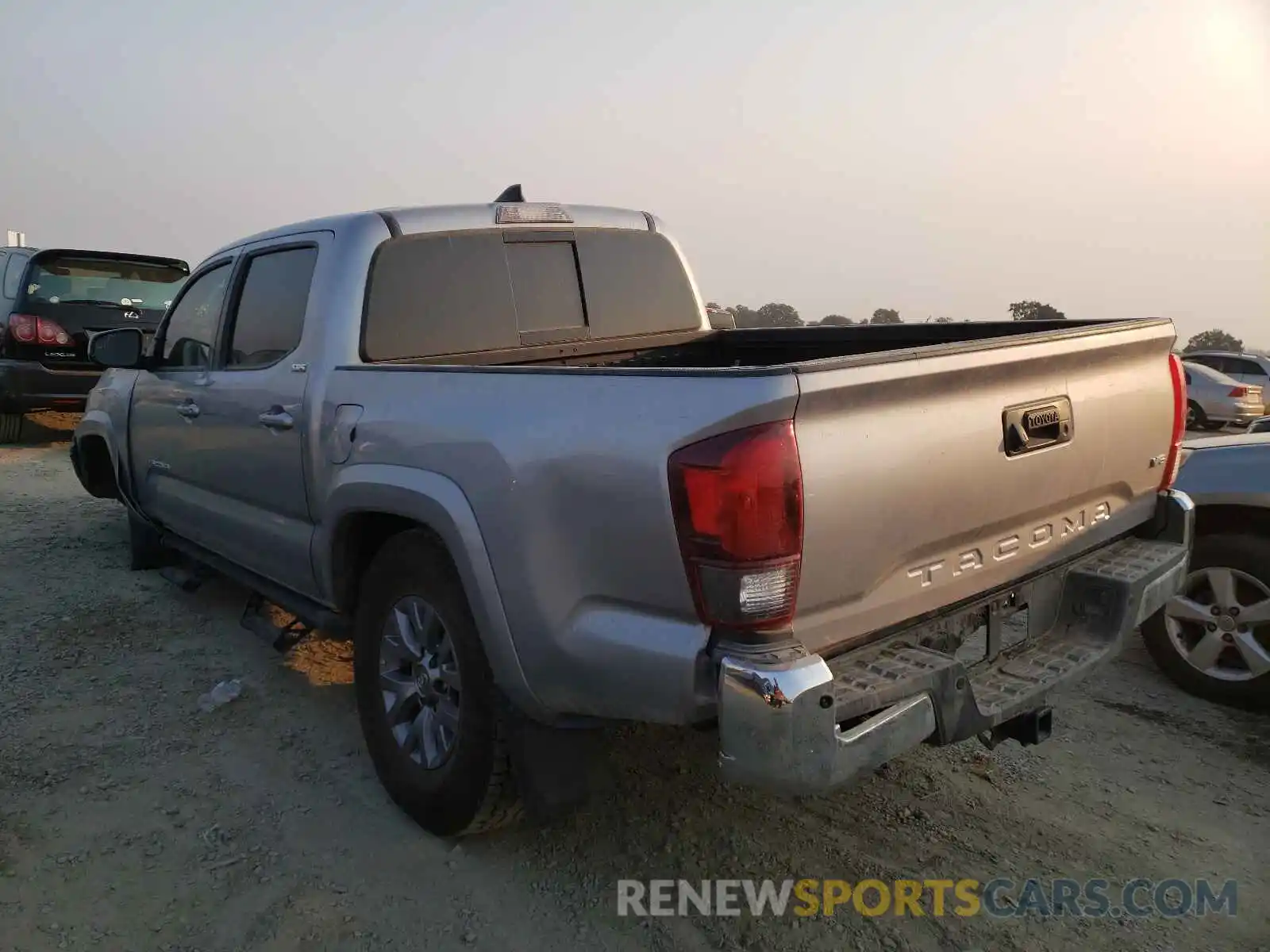 3 Фотография поврежденного автомобиля 3TMAZ5CN1KM088829 TOYOTA TACOMA 2019