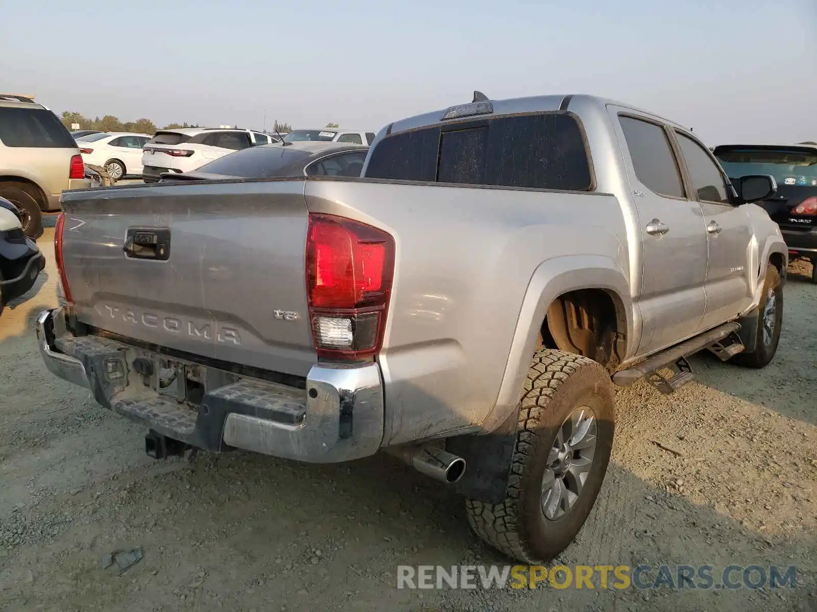 4 Фотография поврежденного автомобиля 3TMAZ5CN1KM088829 TOYOTA TACOMA 2019