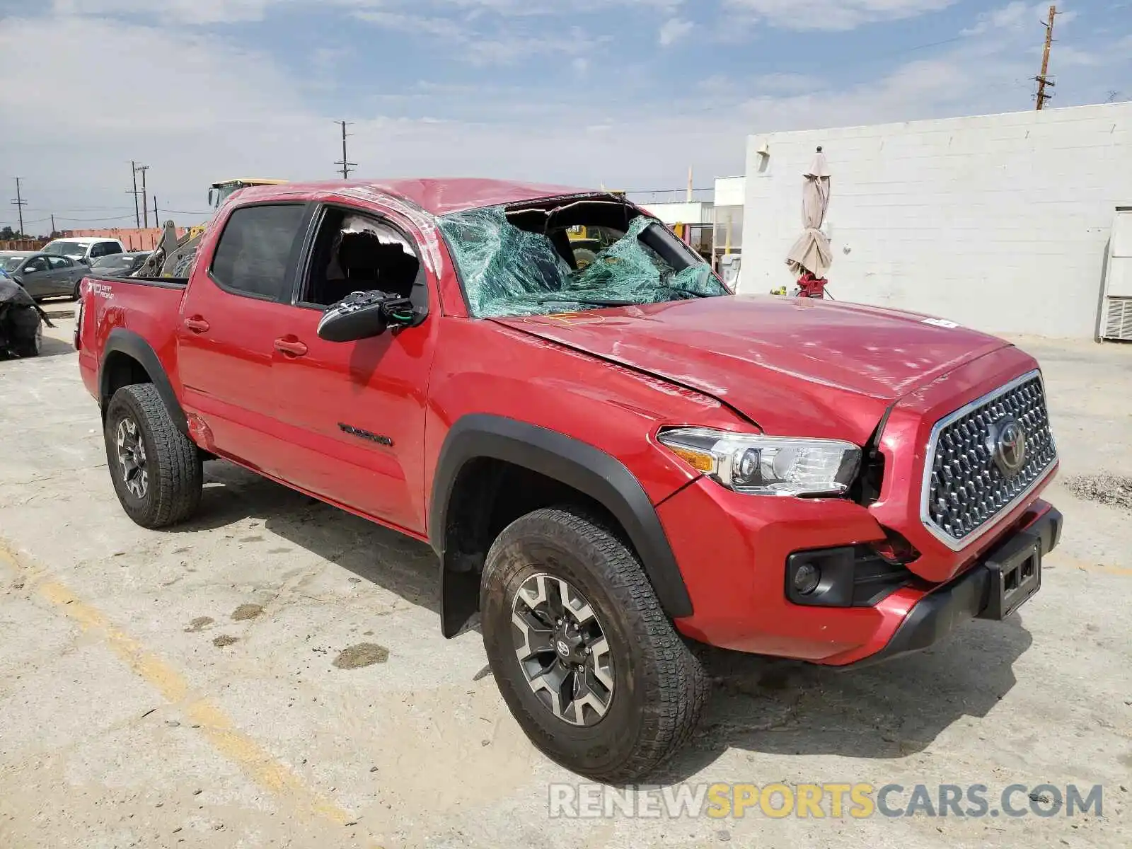 1 Photograph of a damaged car 3TMAZ5CN1KM089091 TOYOTA TACOMA 2019