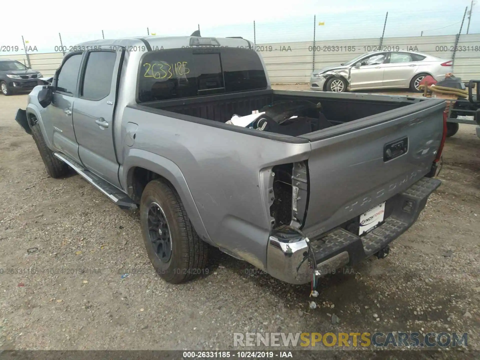 3 Photograph of a damaged car 3TMAZ5CN1KM093836 TOYOTA TACOMA 2019