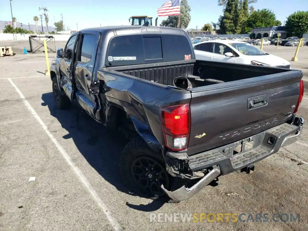 3 Photograph of a damaged car 3TMAZ5CN1KM094078 TOYOTA TACOMA 2019