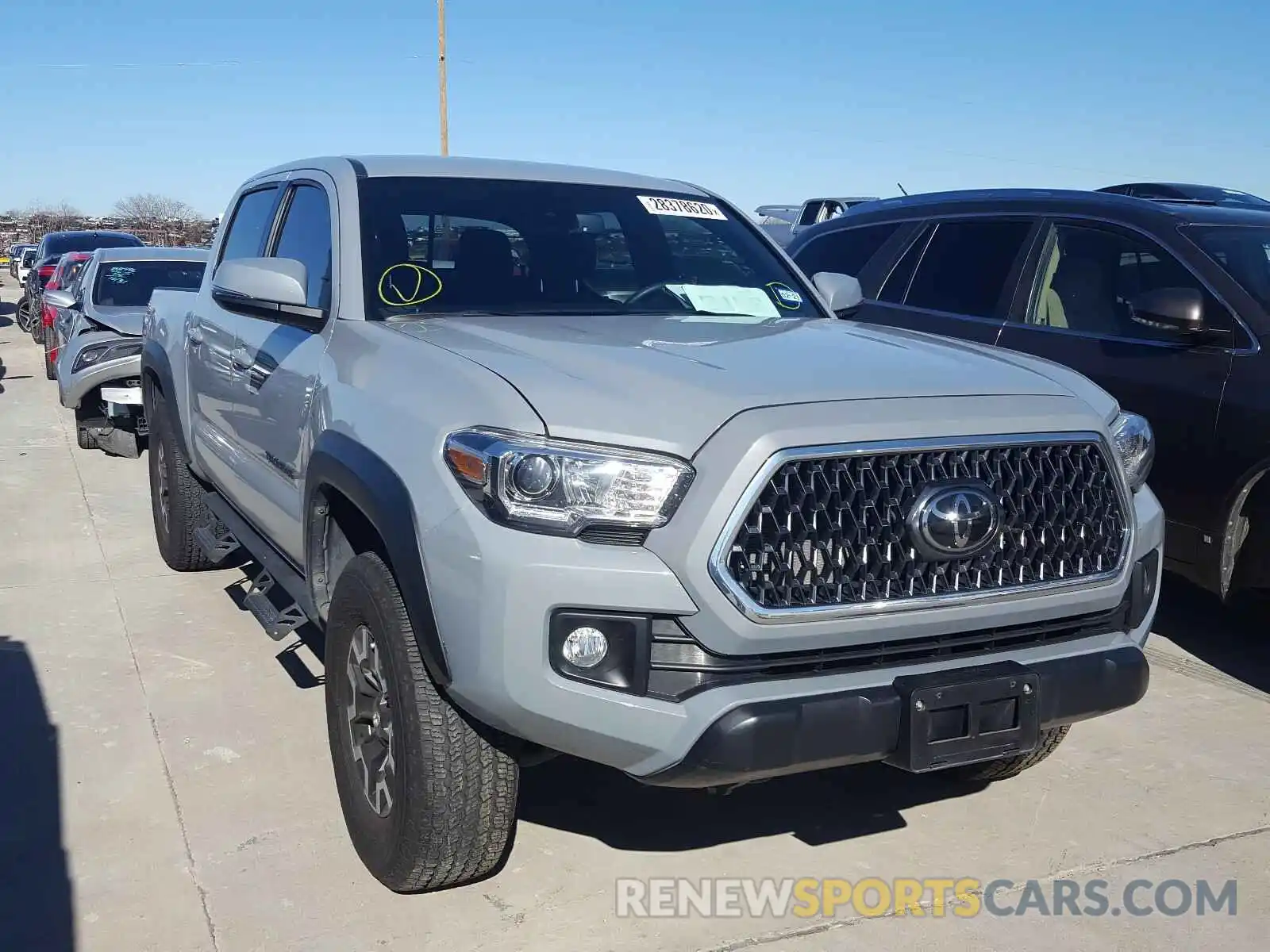 1 Photograph of a damaged car 3TMAZ5CN1KM094727 TOYOTA TACOMA 2019