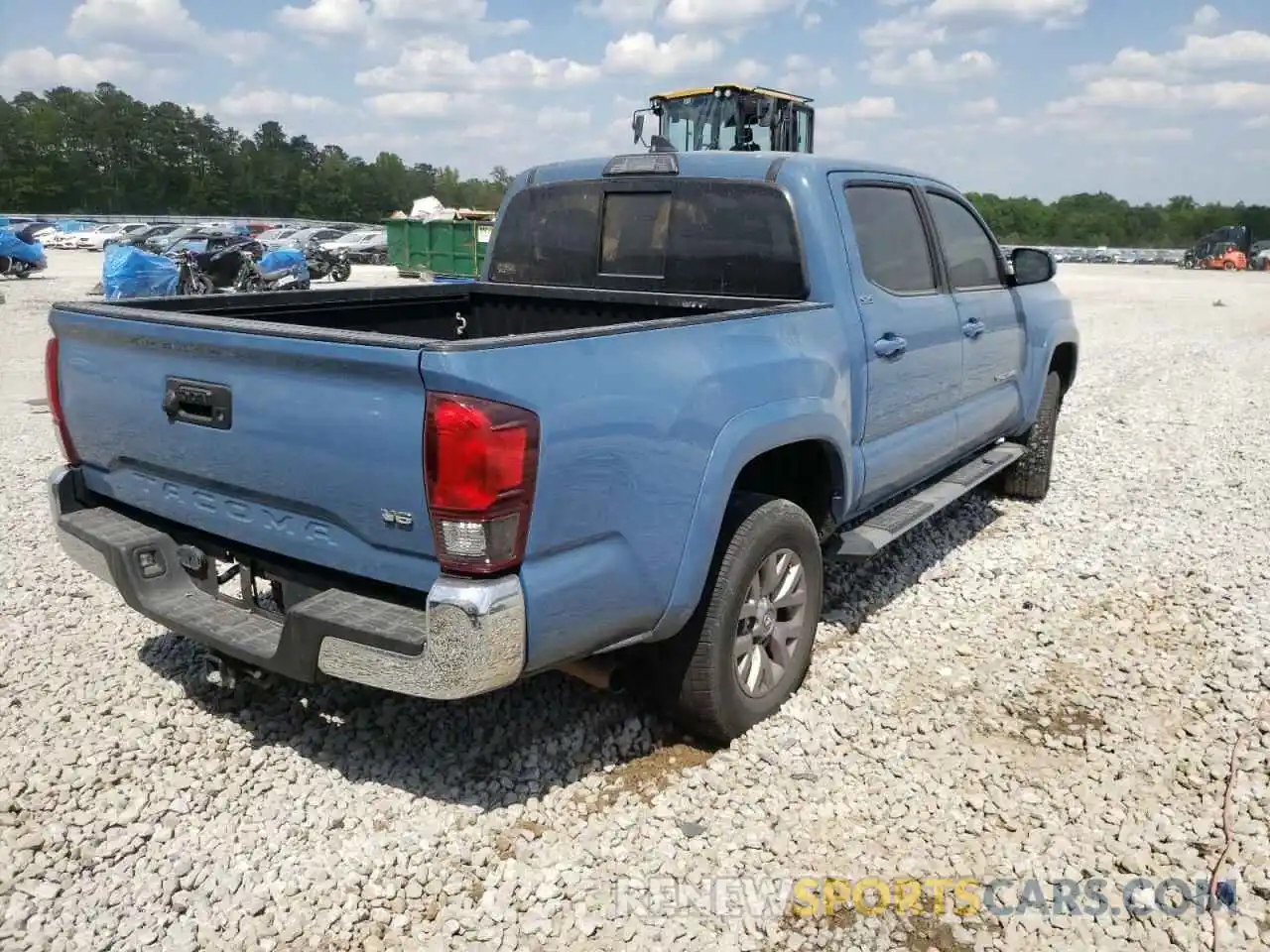 4 Photograph of a damaged car 3TMAZ5CN1KM097367 TOYOTA TACOMA 2019