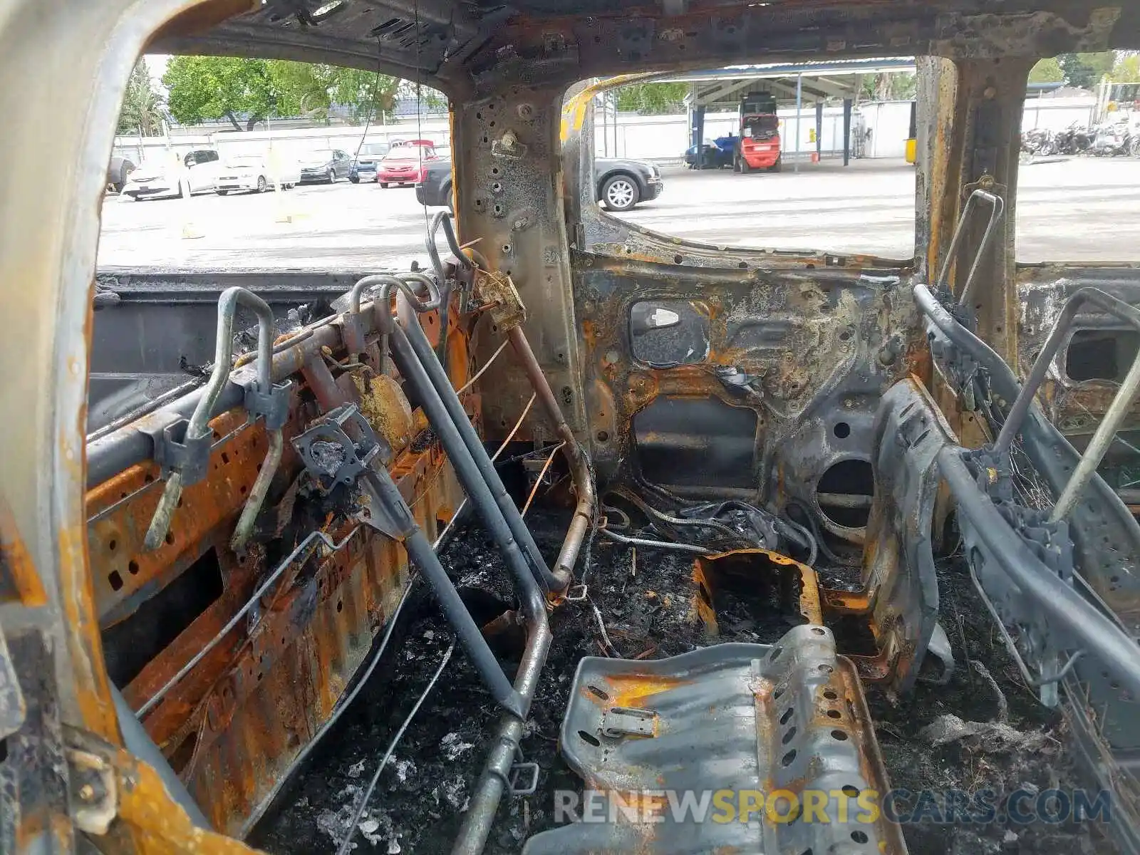 6 Photograph of a damaged car 3TMAZ5CN1KM098244 TOYOTA TACOMA 2019