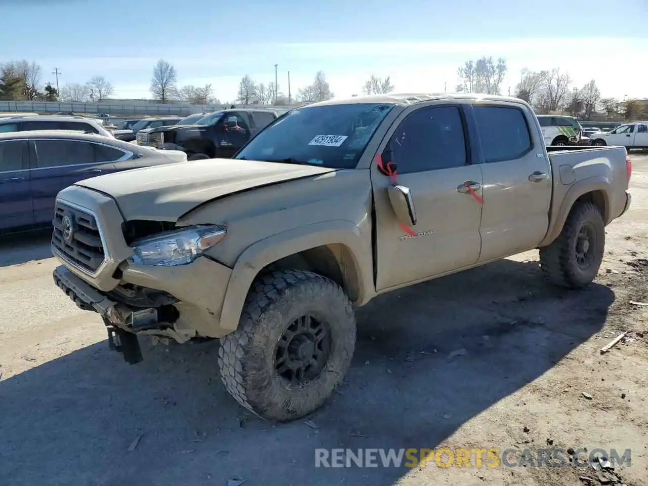 1 Photograph of a damaged car 3TMAZ5CN1KM103037 TOYOTA TACOMA 2019