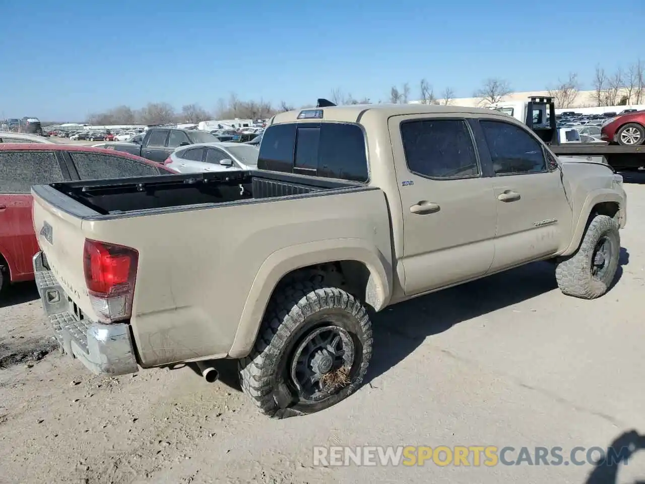 3 Photograph of a damaged car 3TMAZ5CN1KM103037 TOYOTA TACOMA 2019