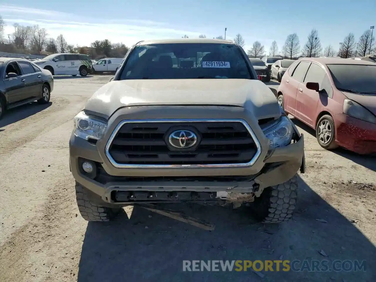 5 Photograph of a damaged car 3TMAZ5CN1KM103037 TOYOTA TACOMA 2019