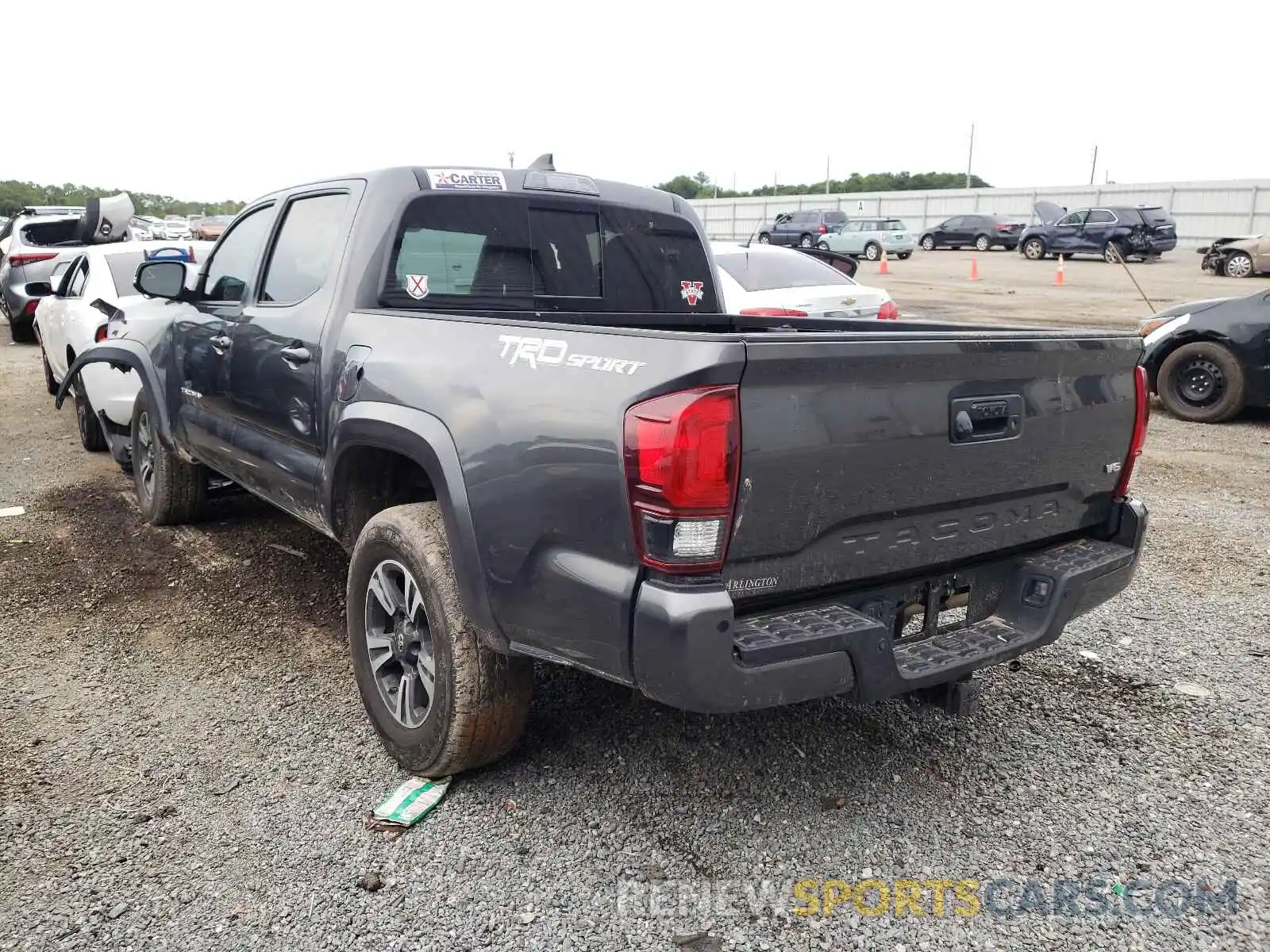 3 Photograph of a damaged car 3TMAZ5CN1KM106214 TOYOTA TACOMA 2019