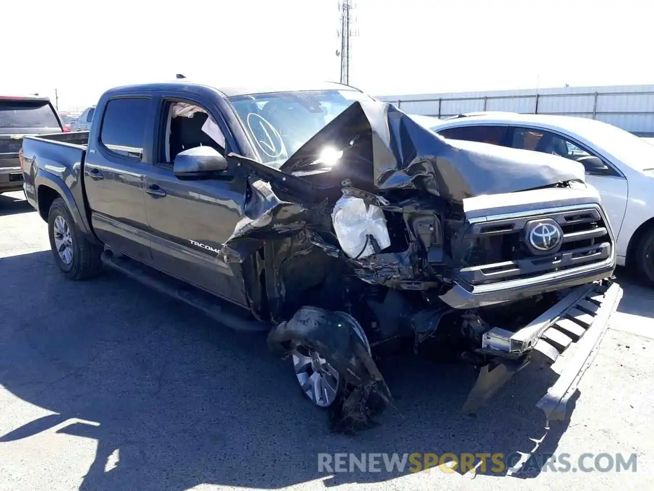 1 Photograph of a damaged car 3TMAZ5CN1KM106598 TOYOTA TACOMA 2019