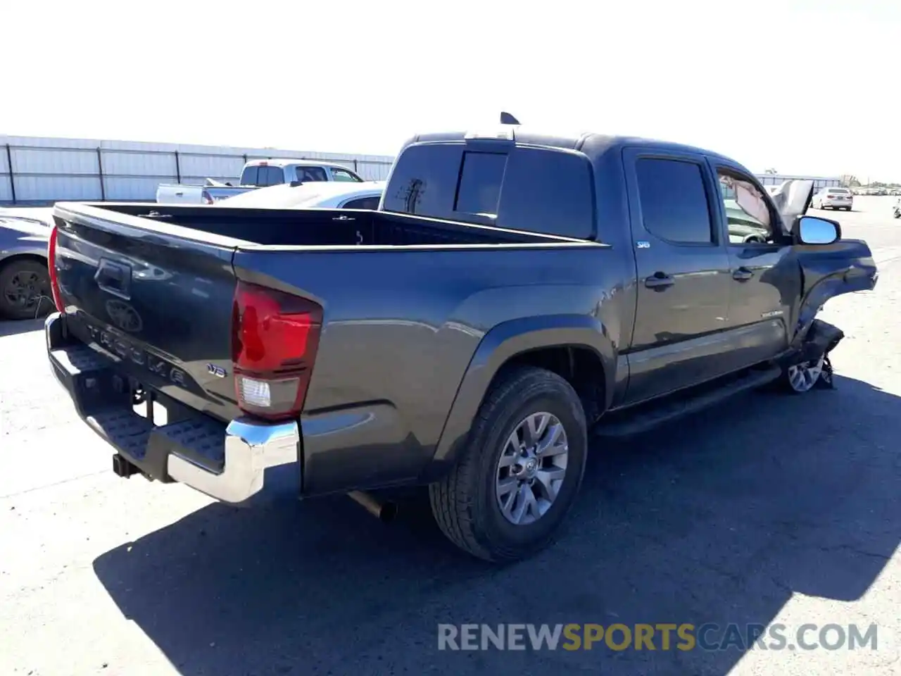 4 Photograph of a damaged car 3TMAZ5CN1KM106598 TOYOTA TACOMA 2019