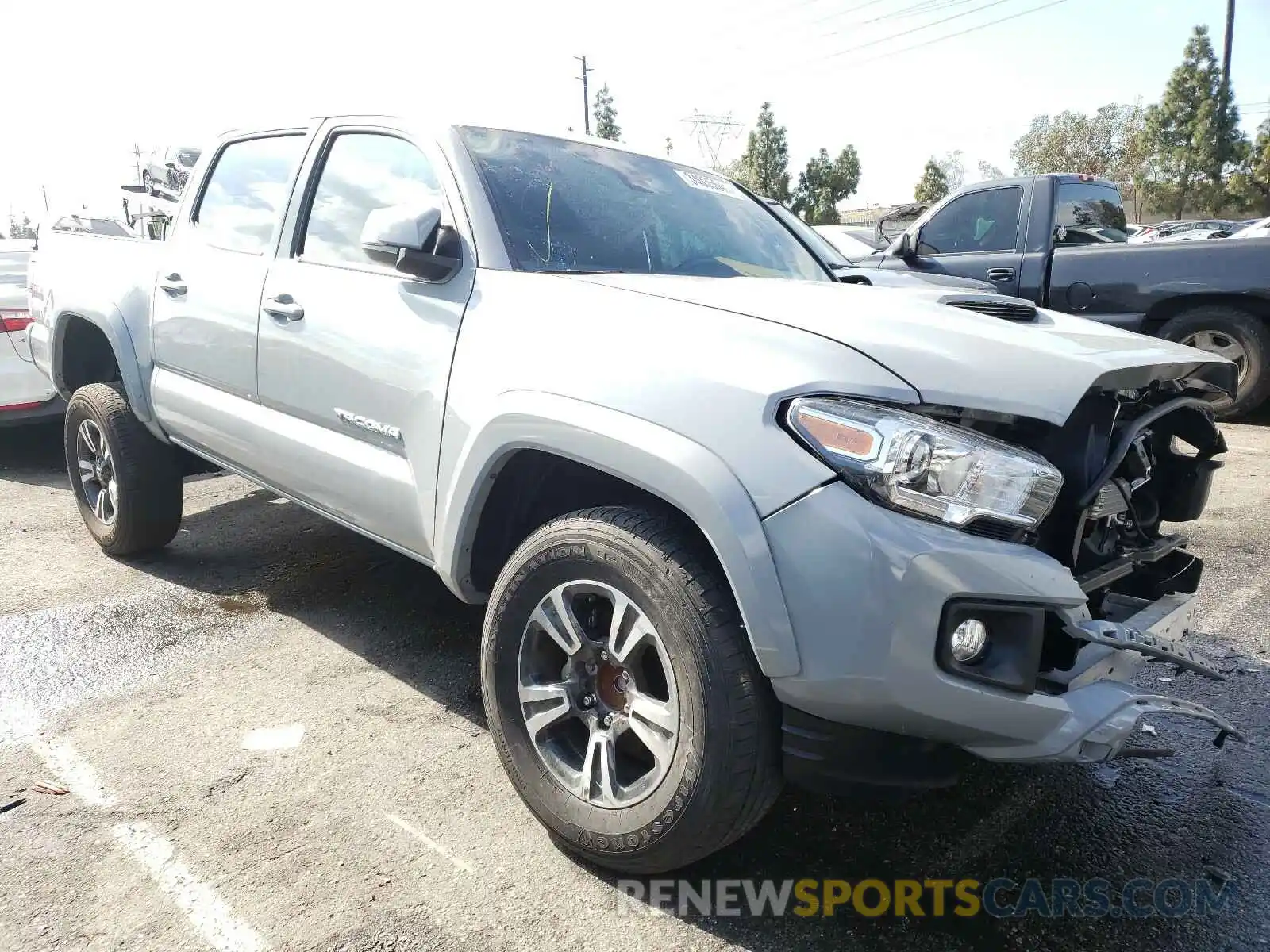 1 Photograph of a damaged car 3TMAZ5CN1KM106665 TOYOTA TACOMA 2019