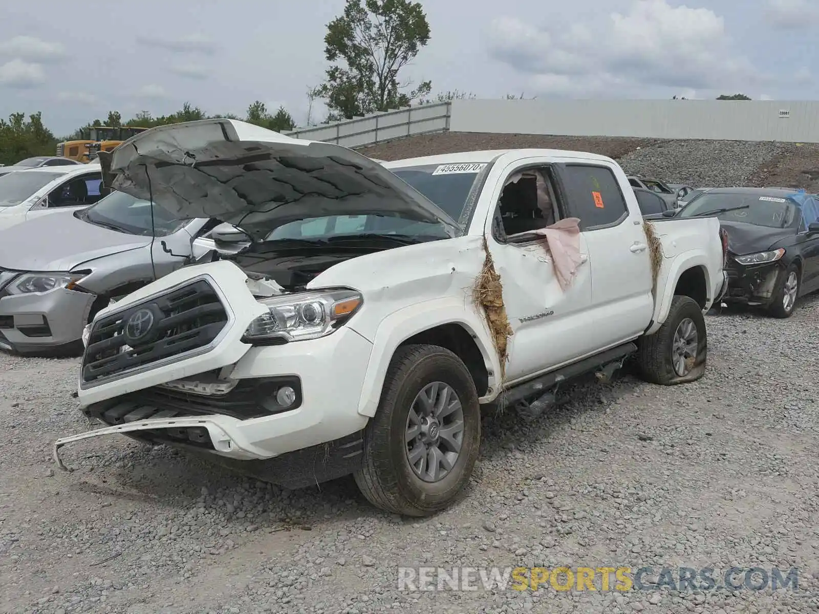 2 Photograph of a damaged car 3TMAZ5CN1KM107203 TOYOTA TACOMA 2019