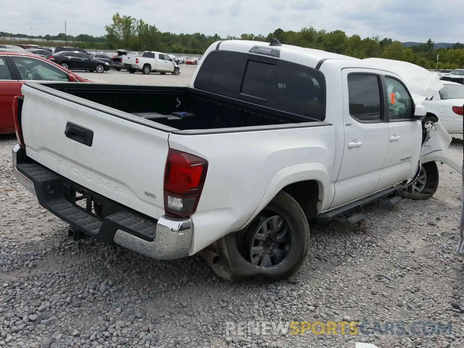 4 Photograph of a damaged car 3TMAZ5CN1KM107203 TOYOTA TACOMA 2019