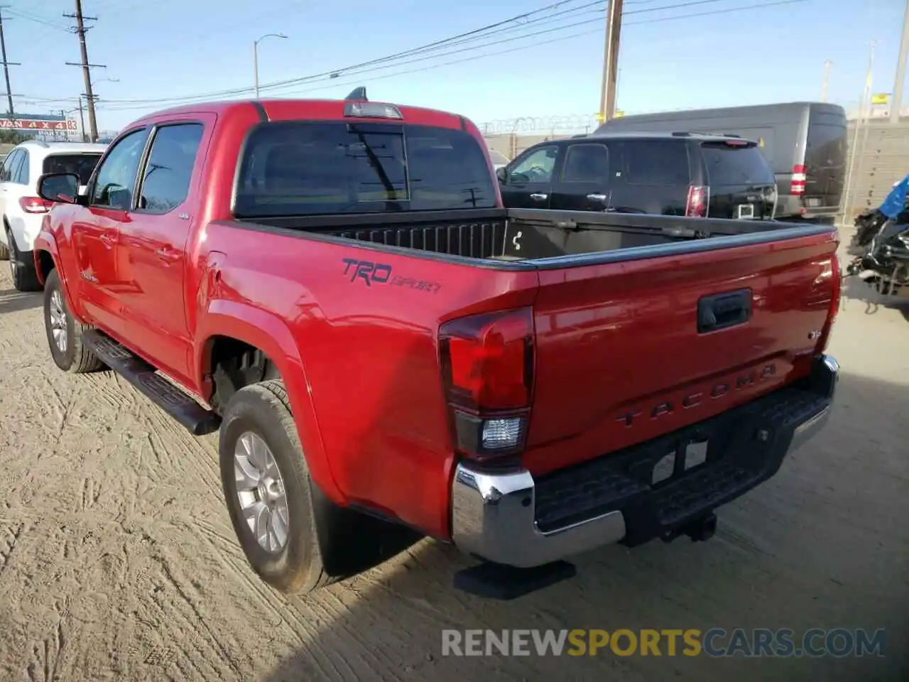 3 Photograph of a damaged car 3TMAZ5CN1KM107346 TOYOTA TACOMA 2019