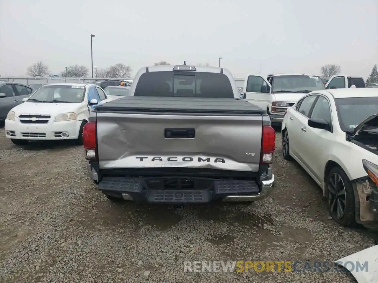 9 Photograph of a damaged car 3TMAZ5CN2KM079993 TOYOTA TACOMA 2019