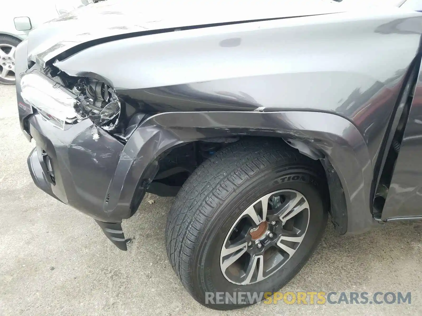 9 Photograph of a damaged car 3TMAZ5CN2KM080108 TOYOTA TACOMA 2019