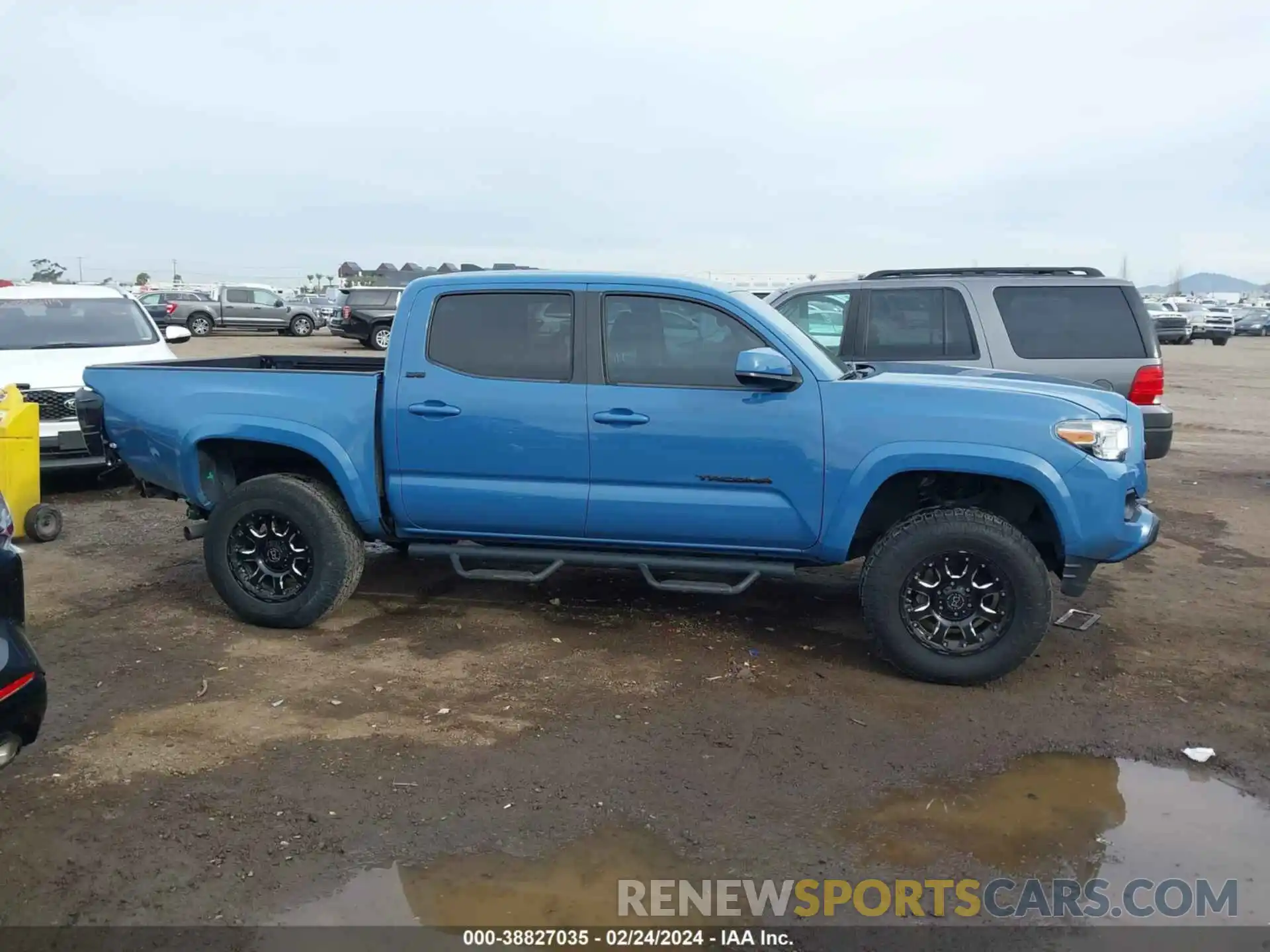 13 Photograph of a damaged car 3TMAZ5CN2KM080285 TOYOTA TACOMA 2019