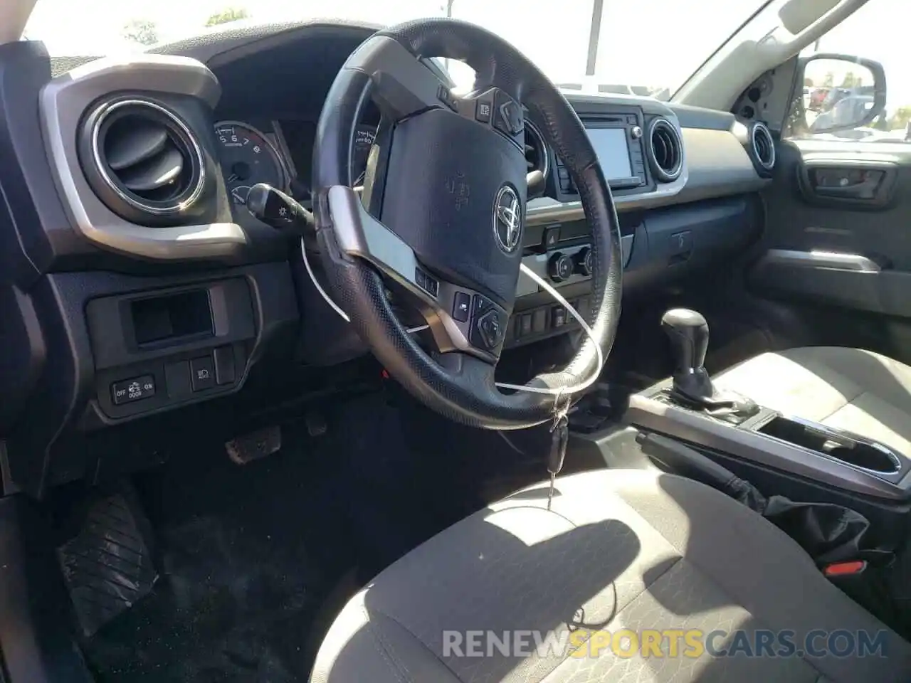 9 Photograph of a damaged car 3TMAZ5CN2KM081209 TOYOTA TACOMA 2019