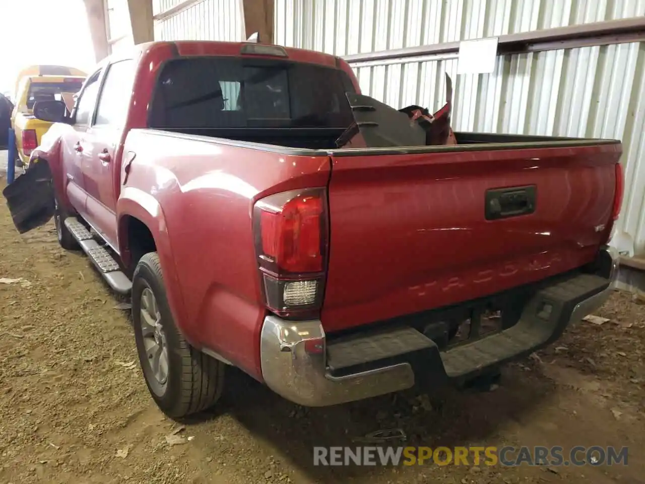 3 Photograph of a damaged car 3TMAZ5CN2KM082411 TOYOTA TACOMA 2019