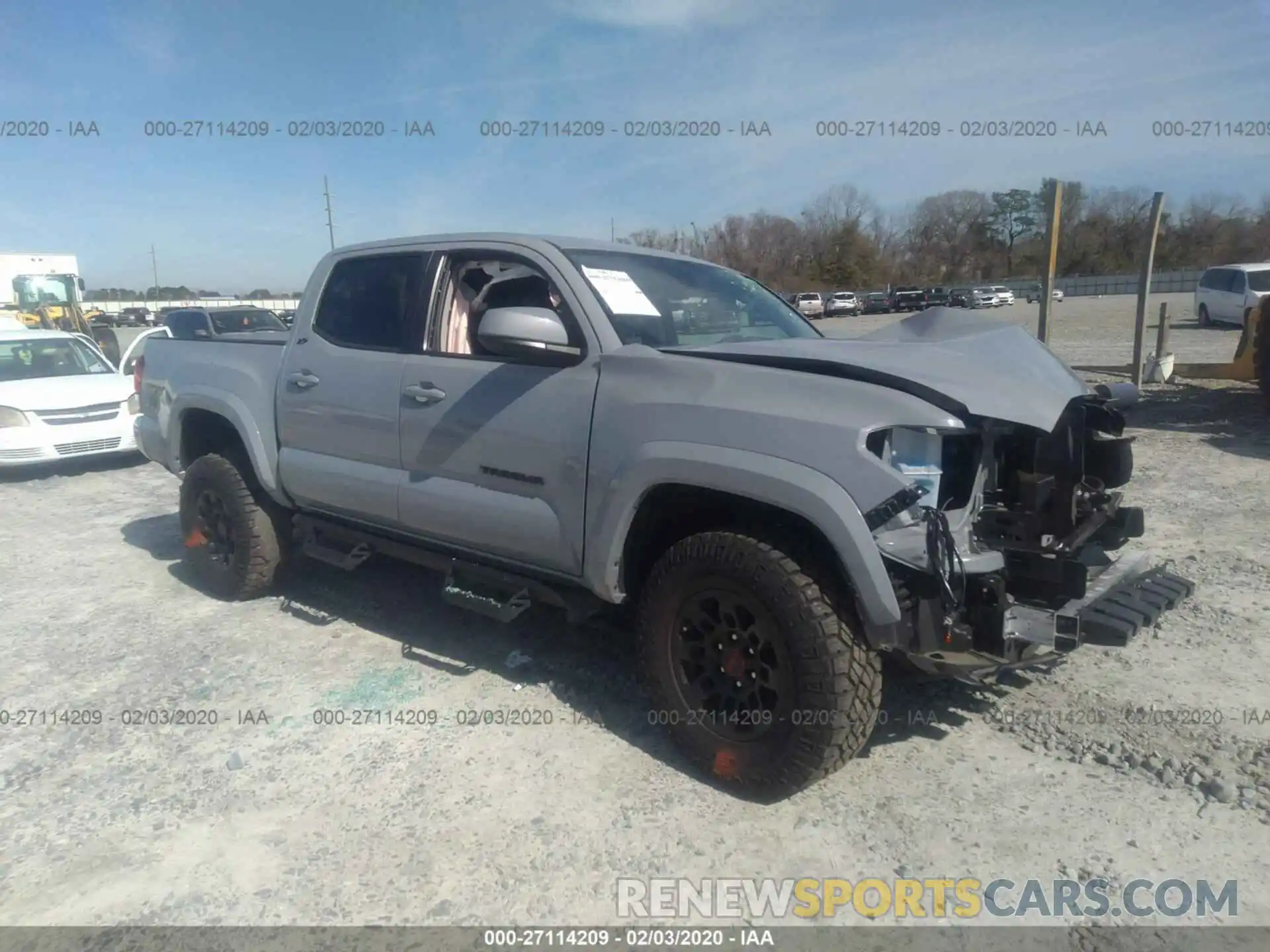 1 Photograph of a damaged car 3TMAZ5CN2KM083560 TOYOTA TACOMA 2019