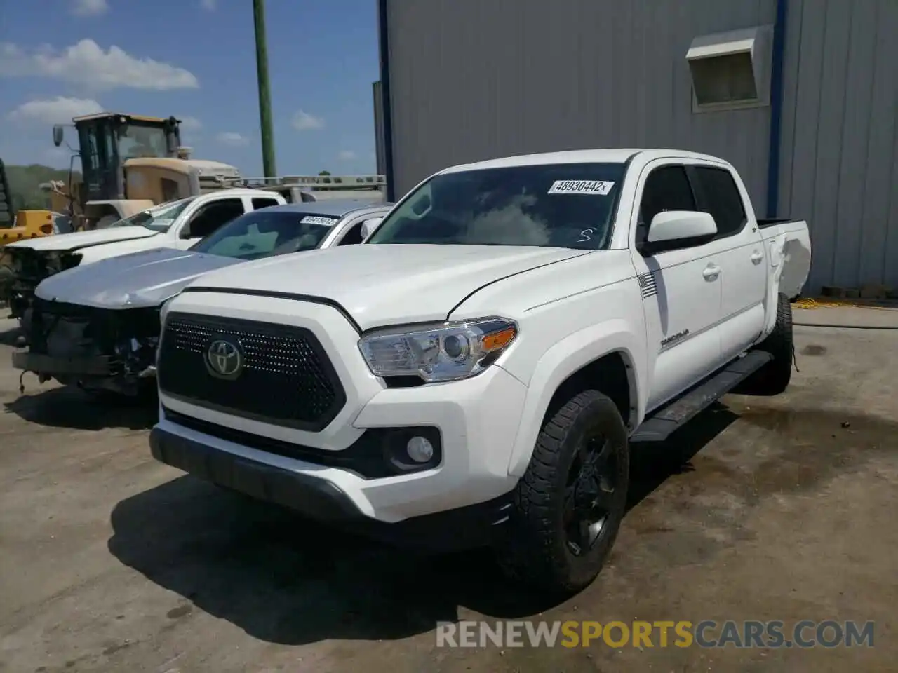 2 Photograph of a damaged car 3TMAZ5CN2KM095806 TOYOTA TACOMA 2019