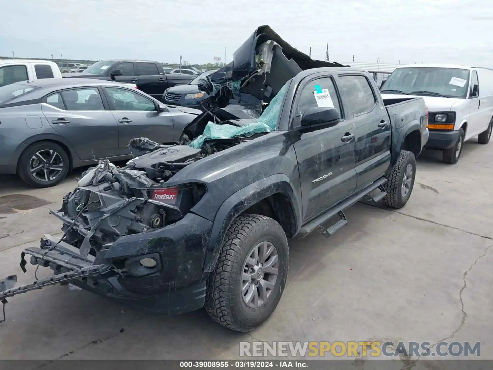 2 Photograph of a damaged car 3TMAZ5CN2KM096048 TOYOTA TACOMA 2019