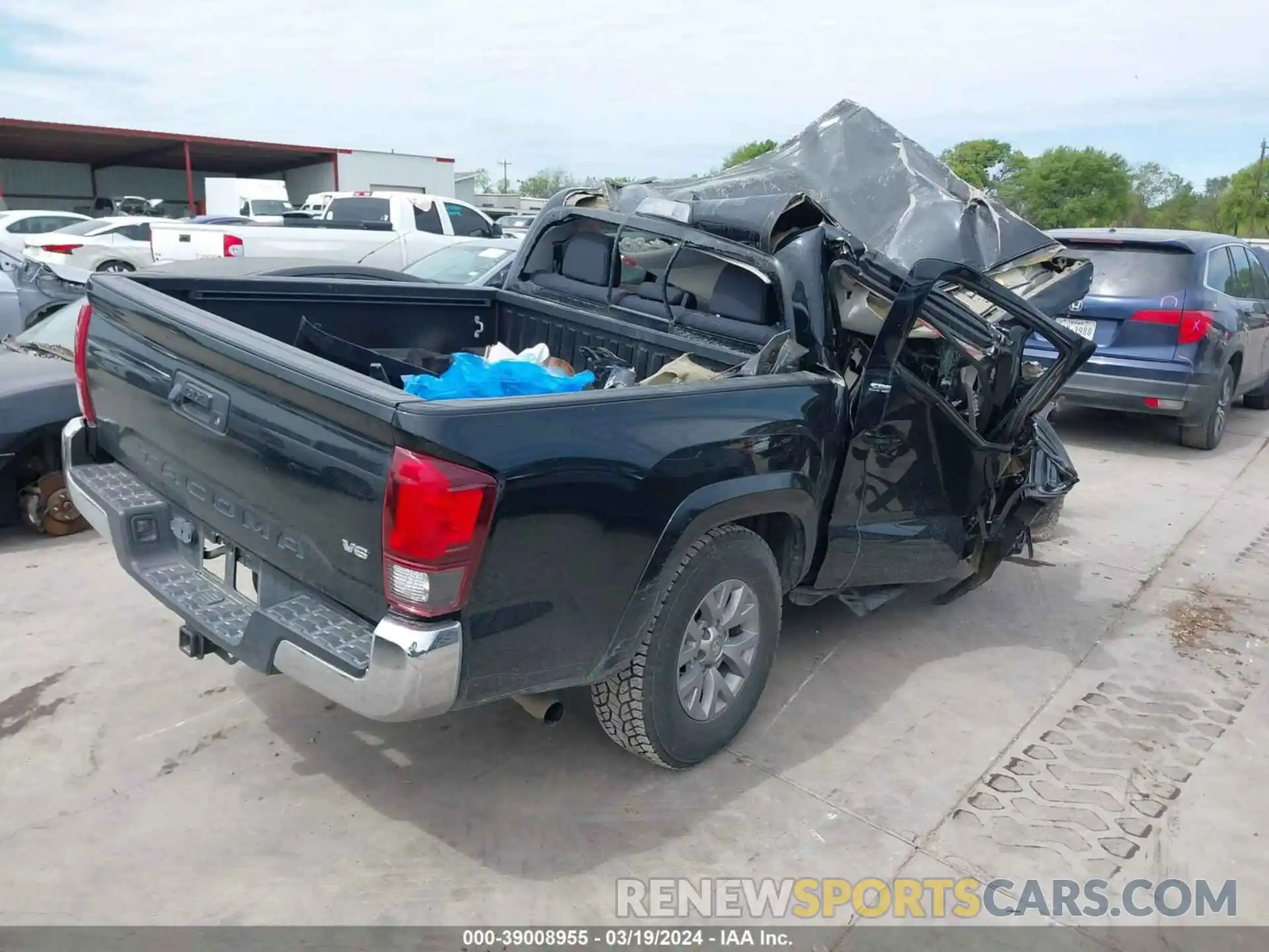 4 Photograph of a damaged car 3TMAZ5CN2KM096048 TOYOTA TACOMA 2019