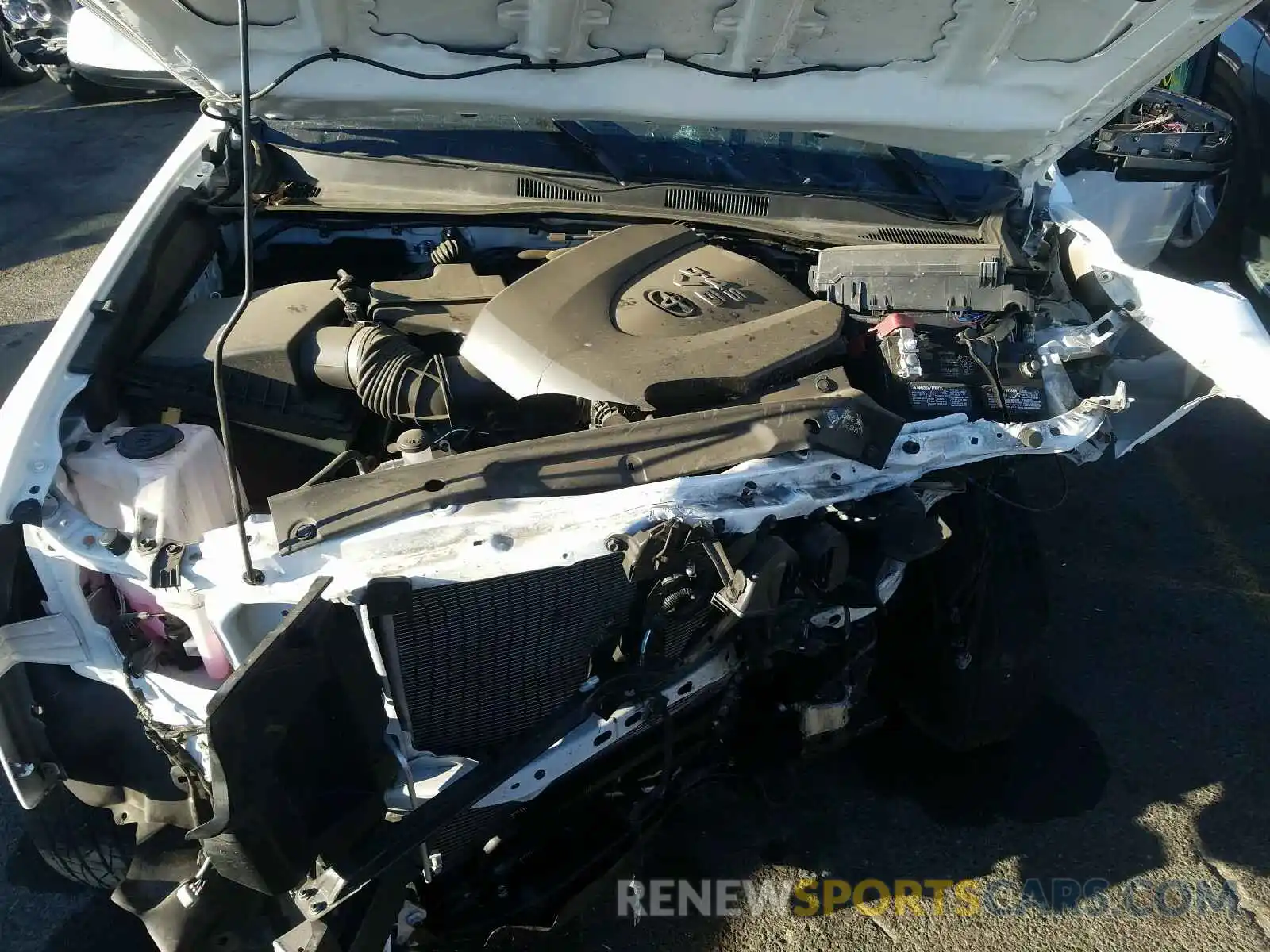 7 Photograph of a damaged car 3TMAZ5CN2KM097216 TOYOTA TACOMA 2019