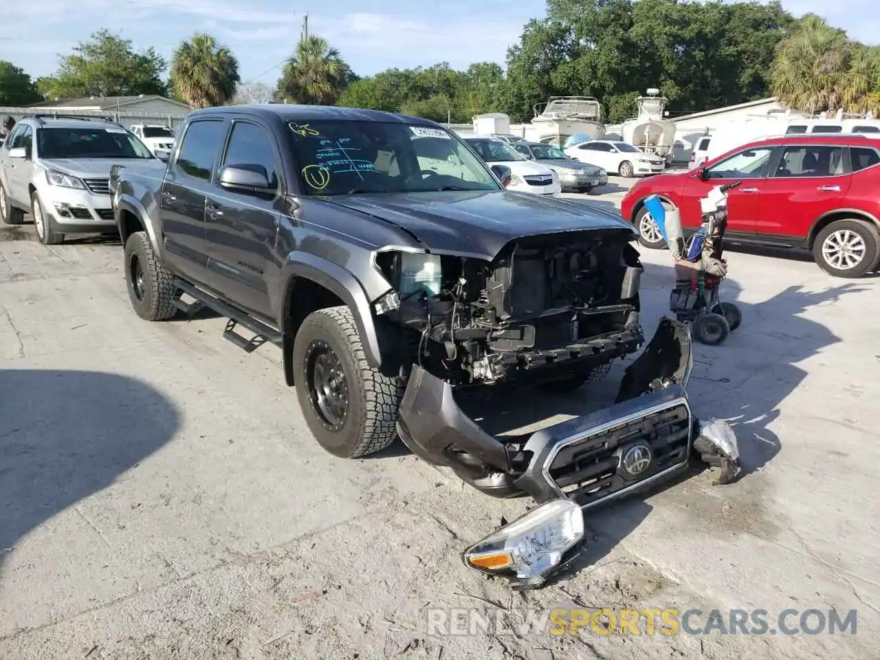 1 Photograph of a damaged car 3TMAZ5CN2KM099371 TOYOTA TACOMA 2019