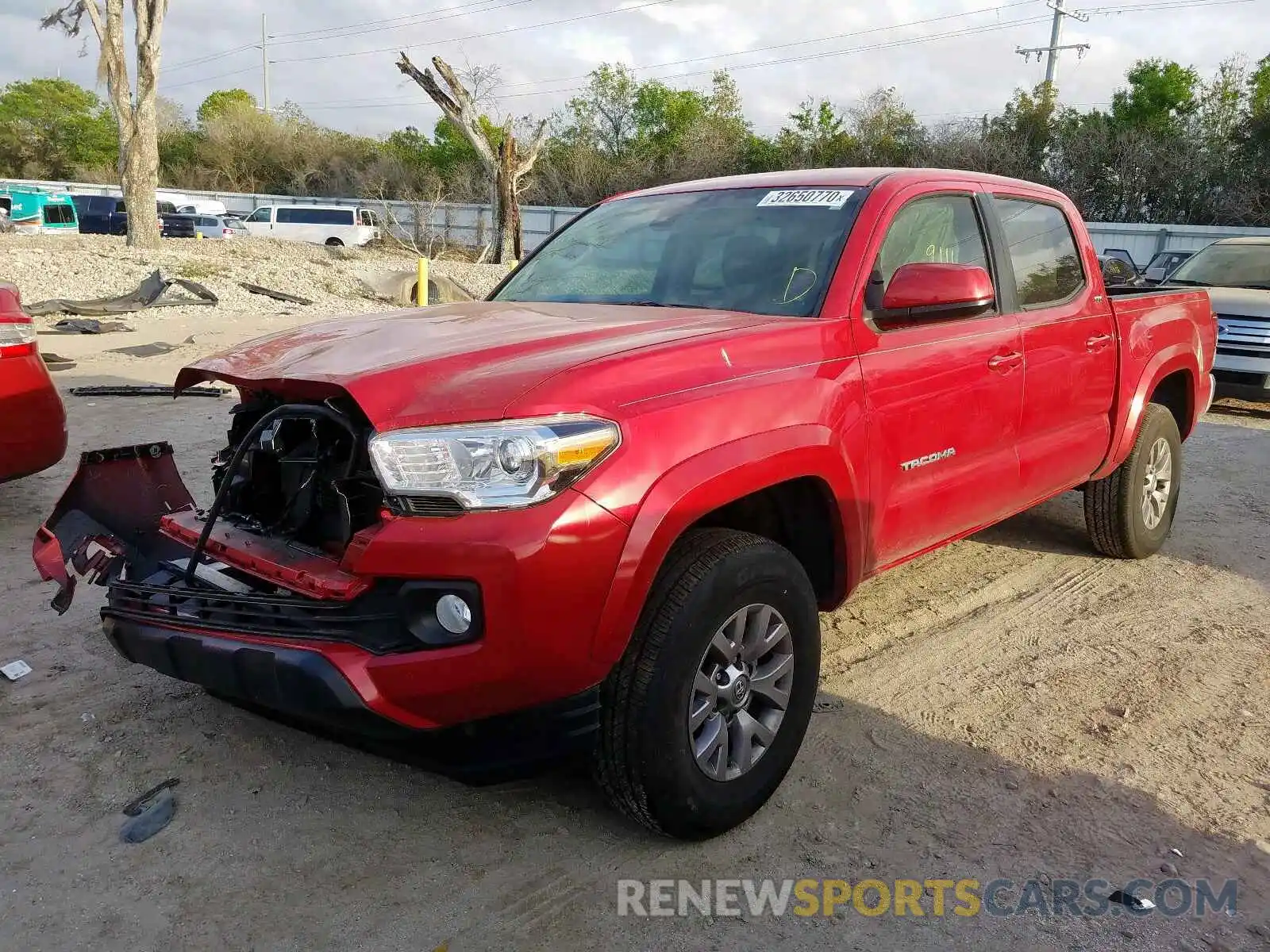 2 Photograph of a damaged car 3TMAZ5CN2KM100339 TOYOTA TACOMA 2019