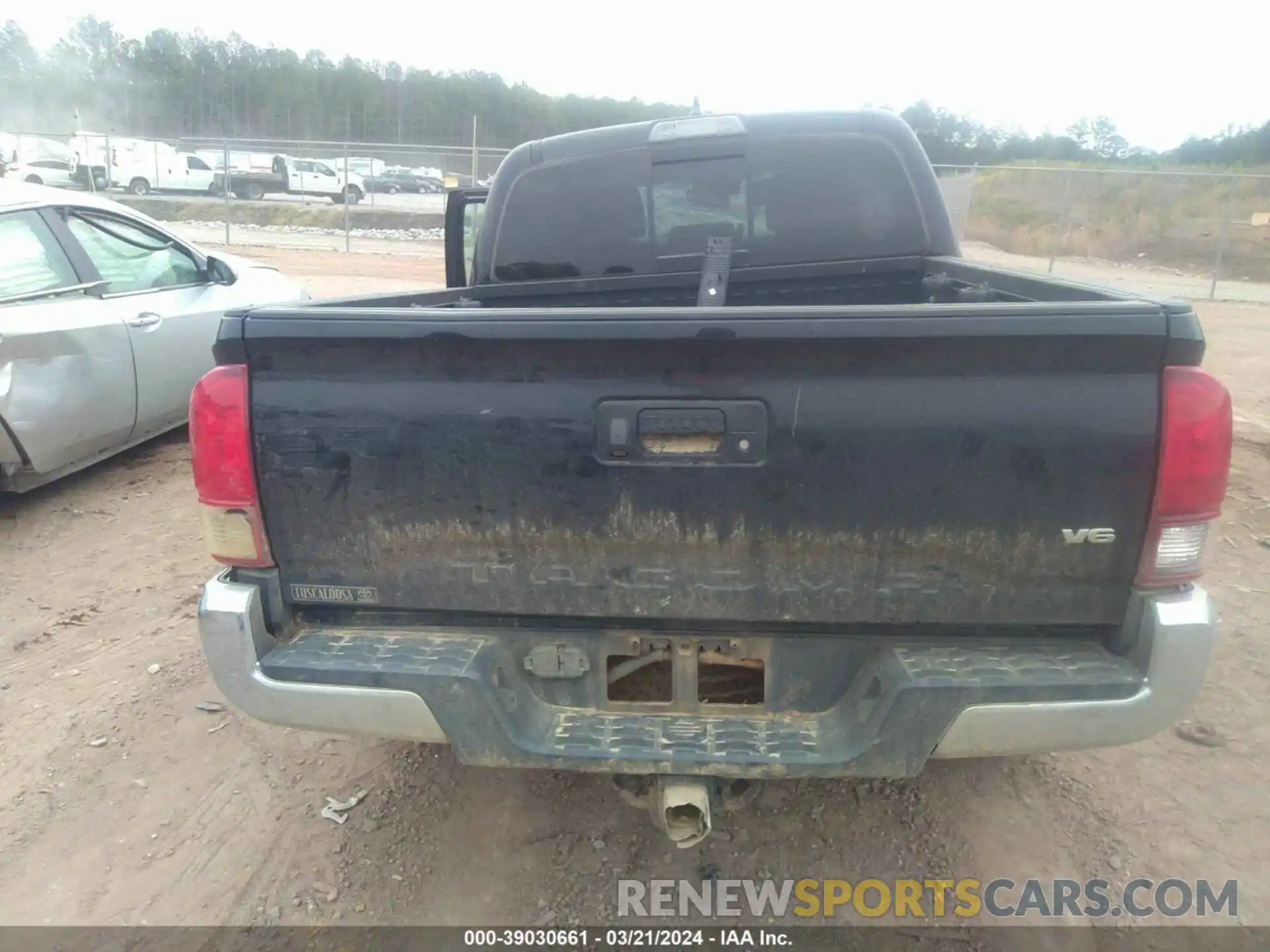 21 Photograph of a damaged car 3TMAZ5CN2KM101085 TOYOTA TACOMA 2019