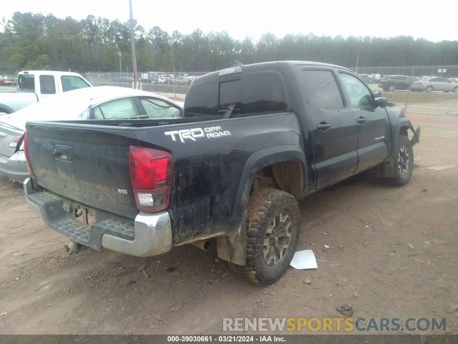 4 Photograph of a damaged car 3TMAZ5CN2KM101085 TOYOTA TACOMA 2019