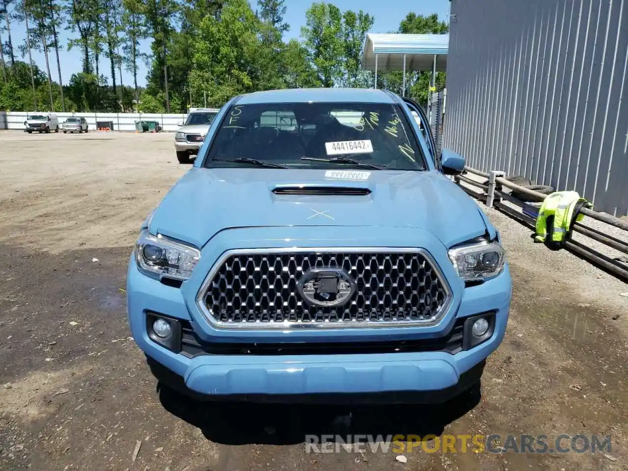 7 Photograph of a damaged car 3TMAZ5CN2KM101944 TOYOTA TACOMA 2019