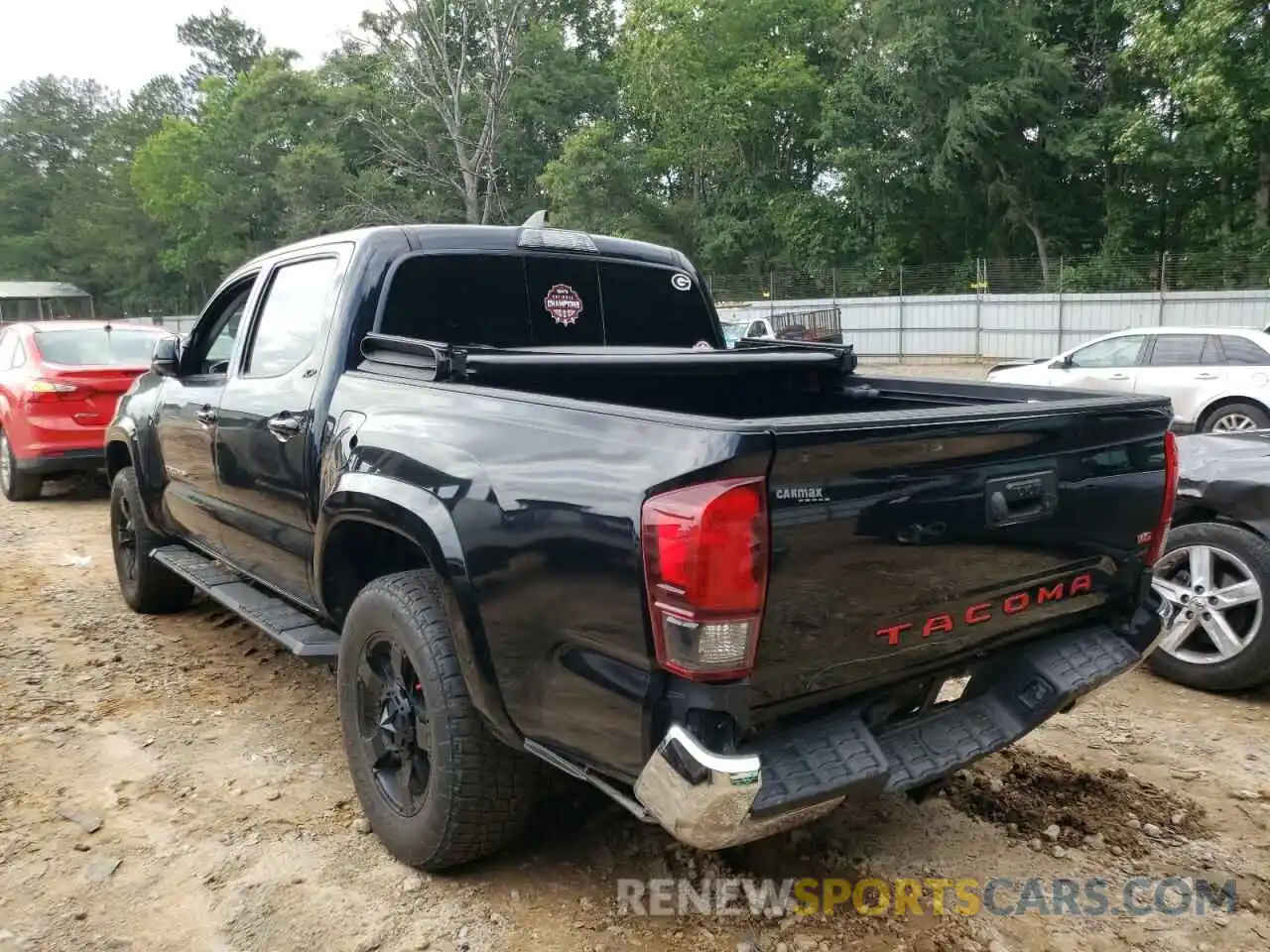 3 Photograph of a damaged car 3TMAZ5CN2KM104522 TOYOTA TACOMA 2019