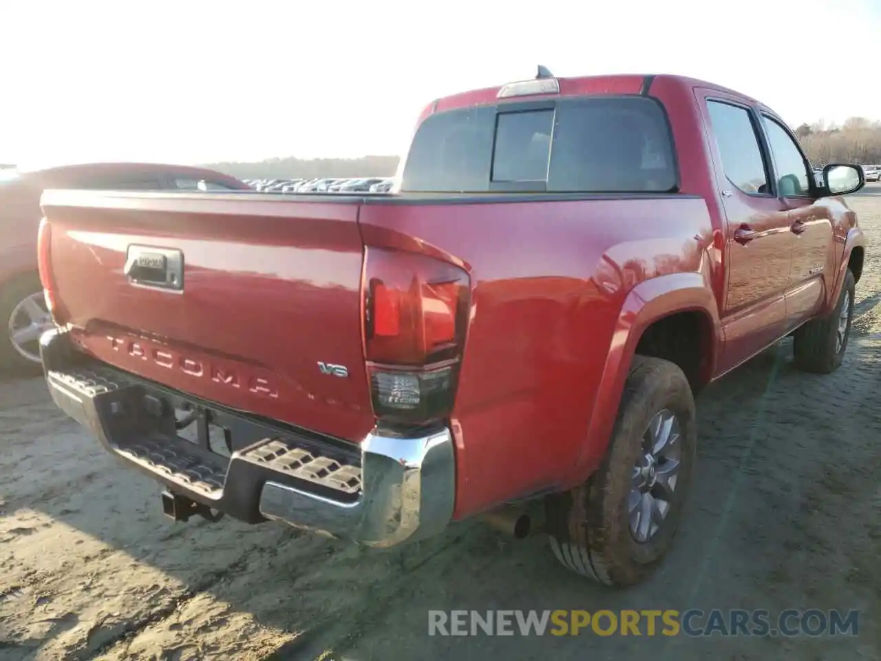 4 Photograph of a damaged car 3TMAZ5CN2KM104553 TOYOTA TACOMA 2019