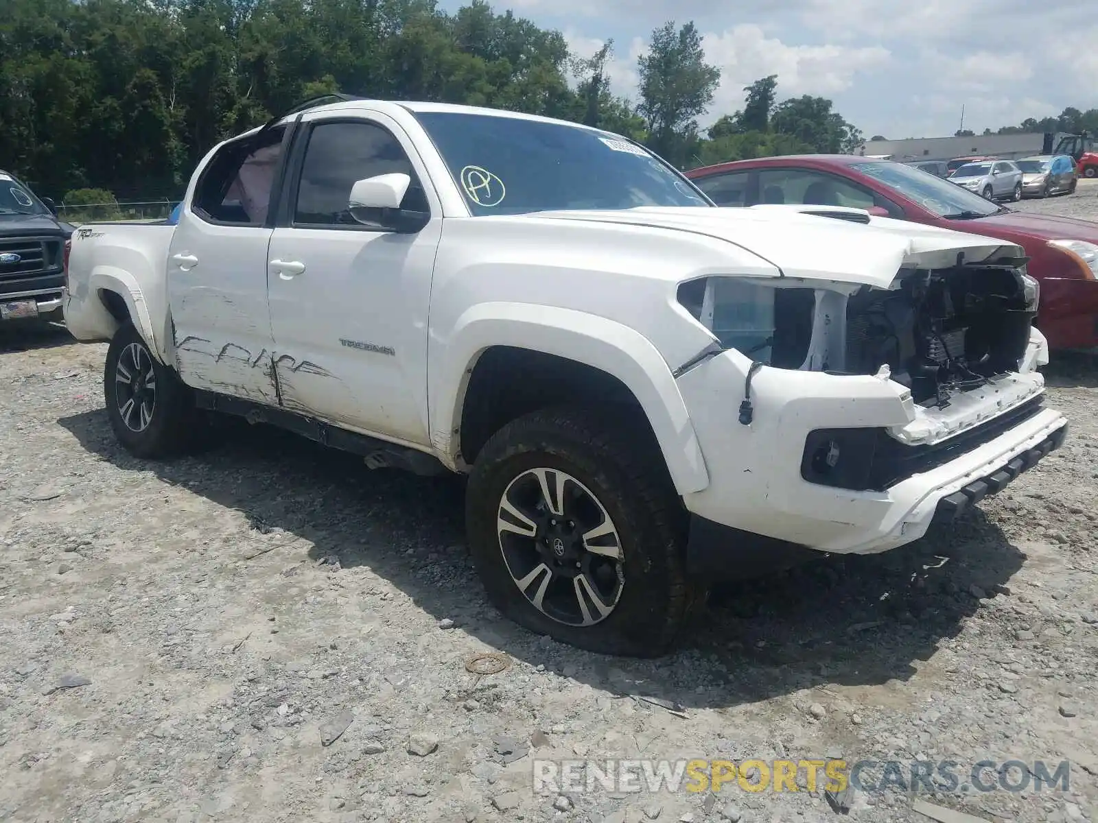 1 Photograph of a damaged car 3TMAZ5CN2KM105606 TOYOTA TACOMA 2019